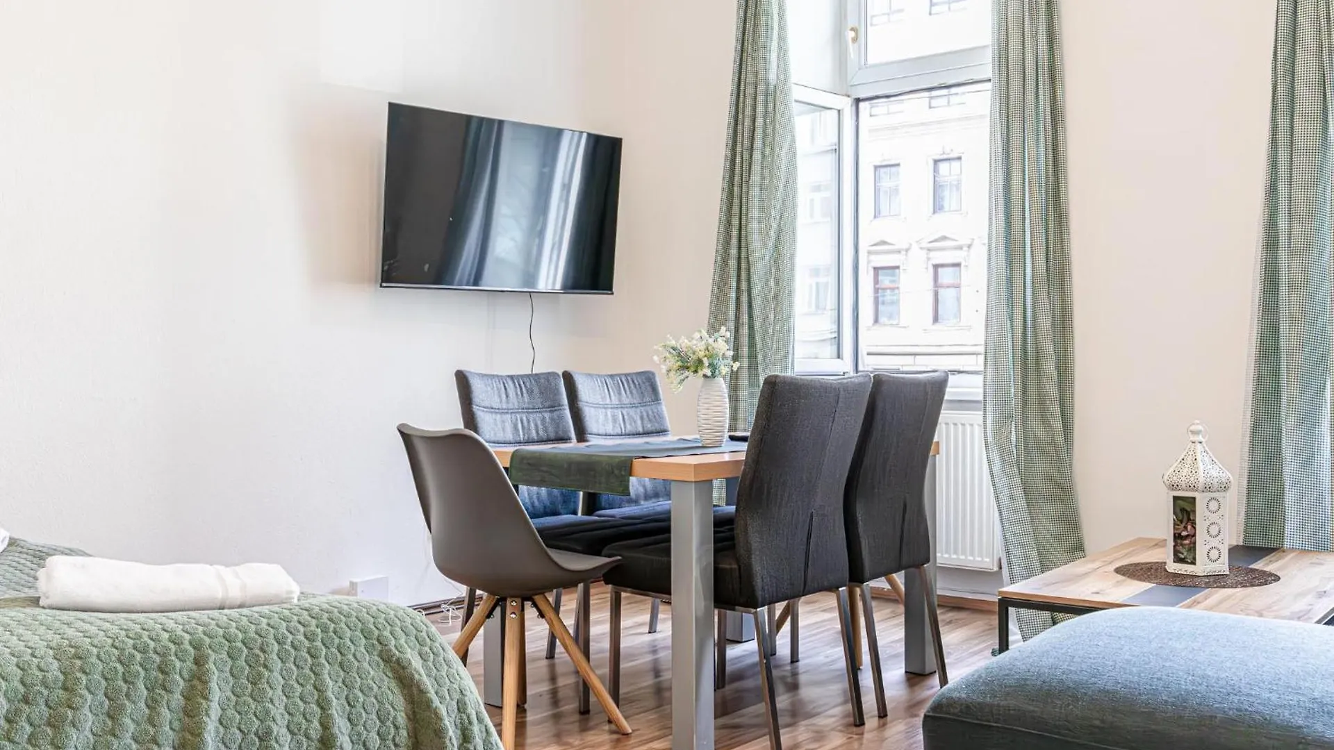 Timeless Vienna: 2Br Apt In The Historic District 0*, 维也纳 奥地利